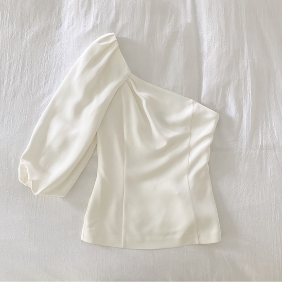 G. Label by Goop Celina One-Shoulder Puff Sleeve Top in Ivory - Picture 11 of 14